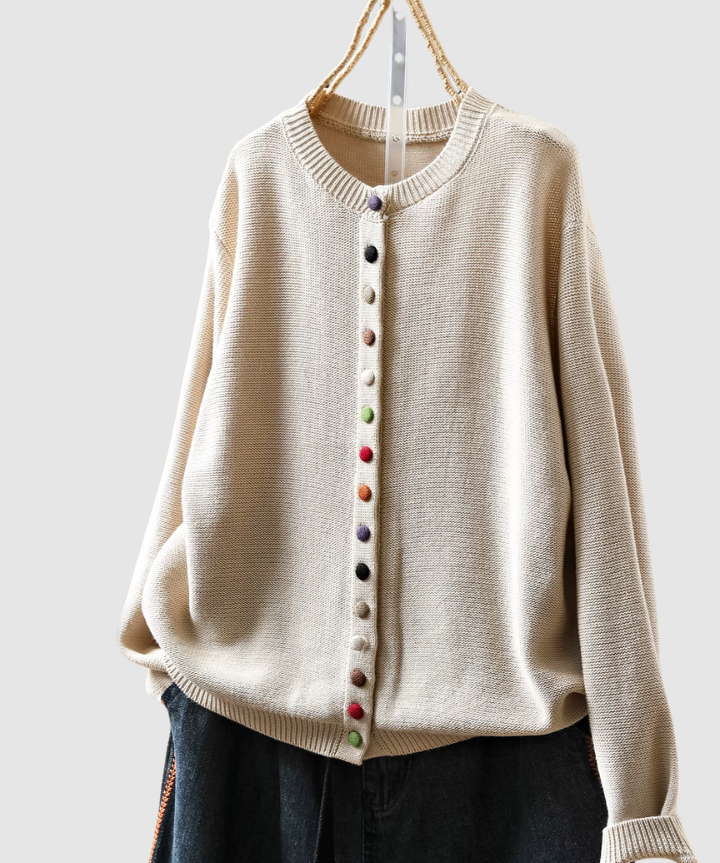 Elīna | Elegantiškas megztinis su sagomis