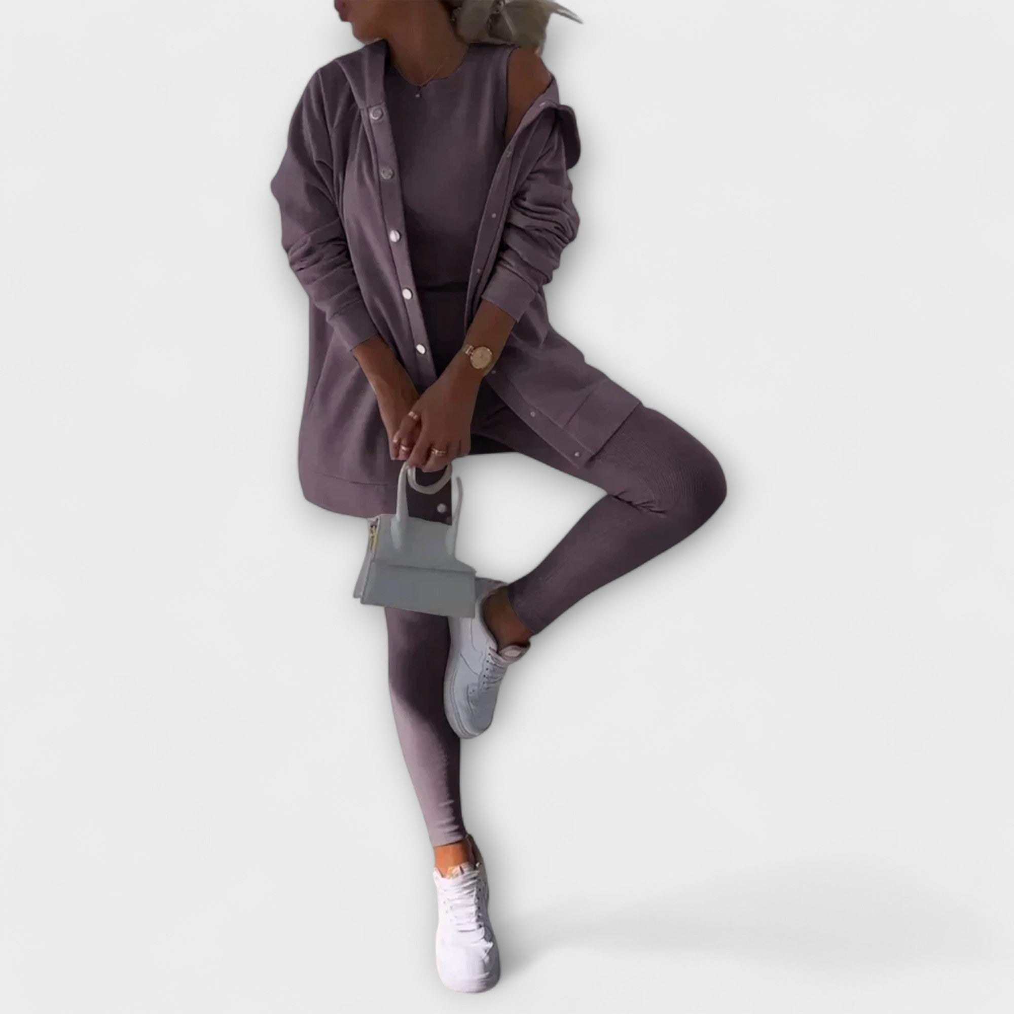 Trijų dalių rinkinys su kardiganu