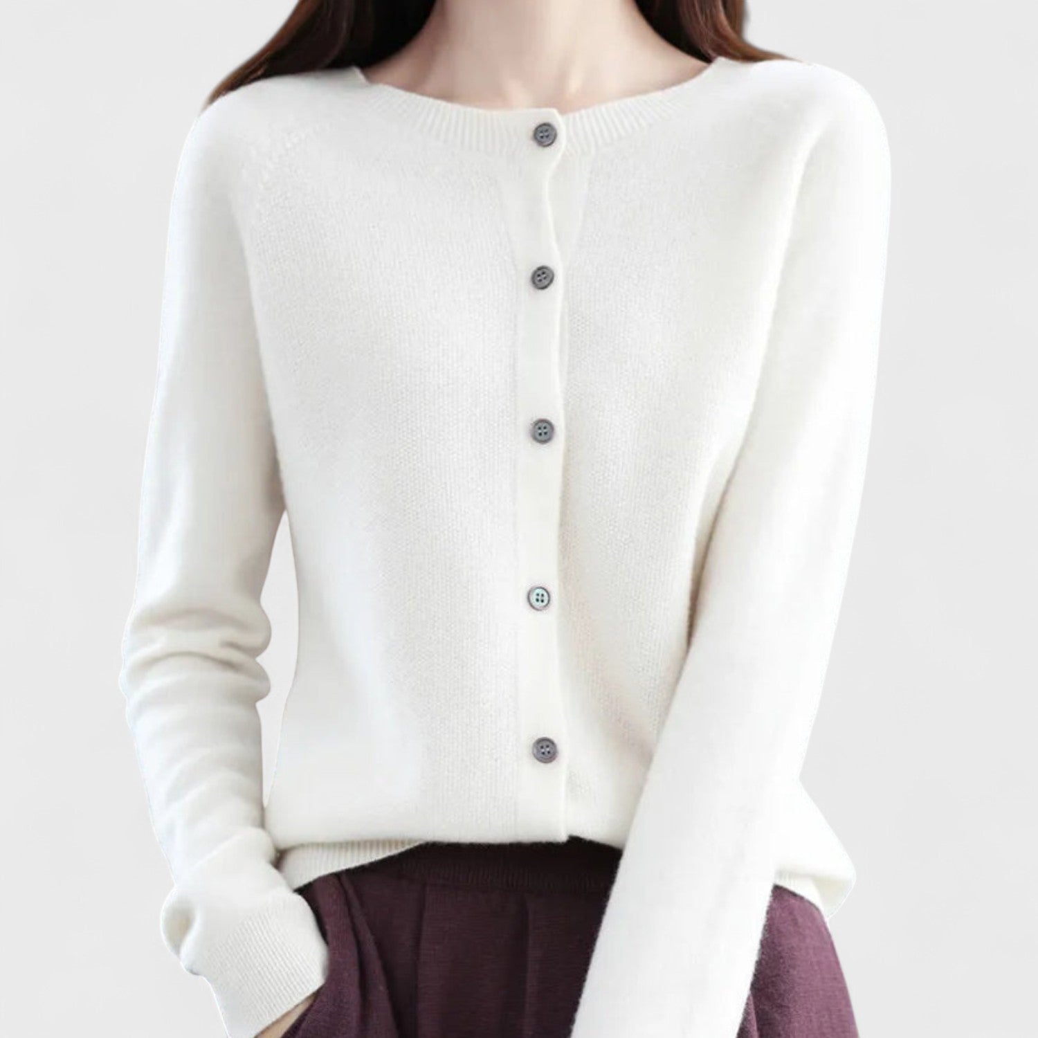 Aivita | Moteriškas Merino vilnos megztinis O-žiedu