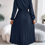 Rosalind Quinn | Nėriniuota V formos kaklo A formos suknelė