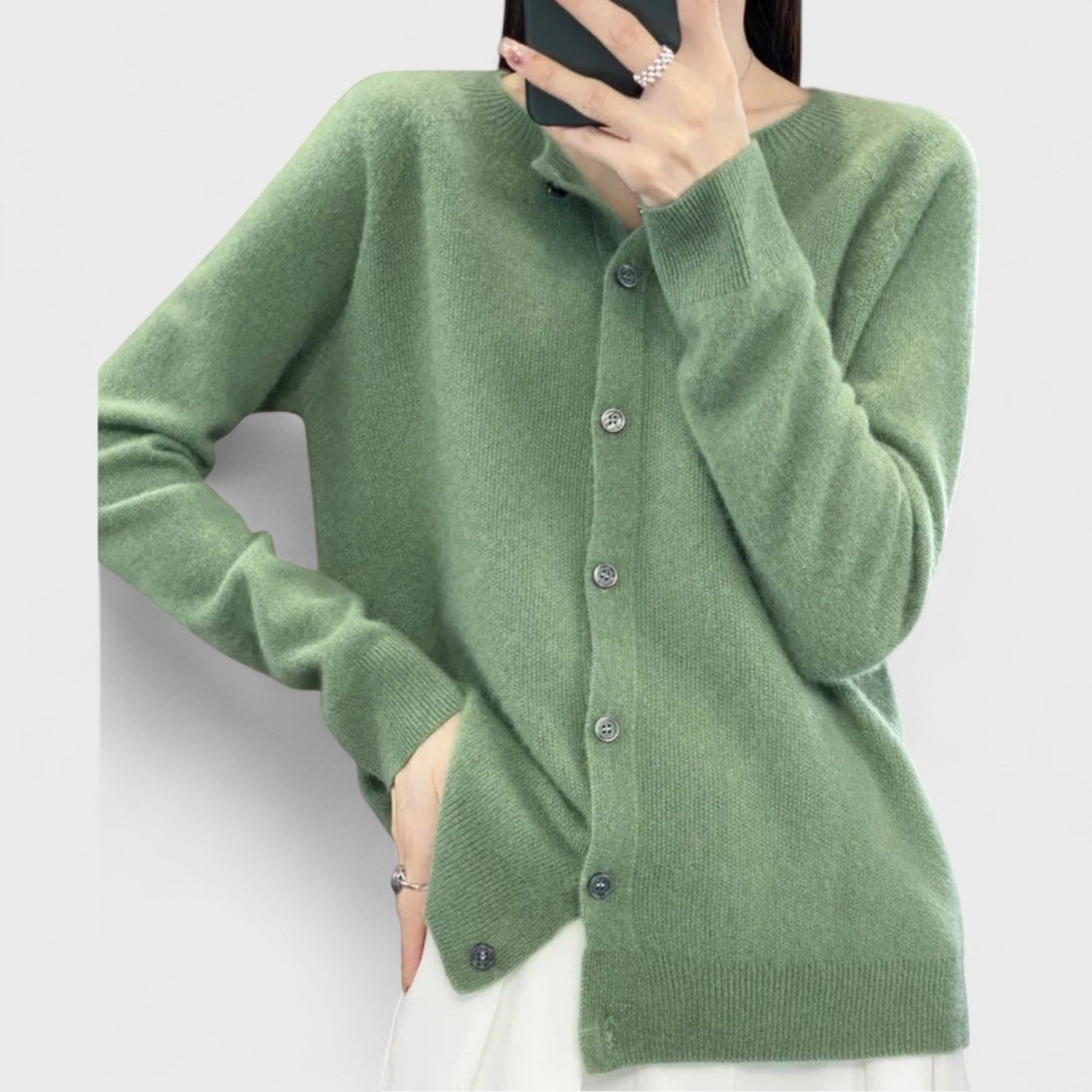 Aivita | Moteriškas Merino vilnos megztinis O-žiedu