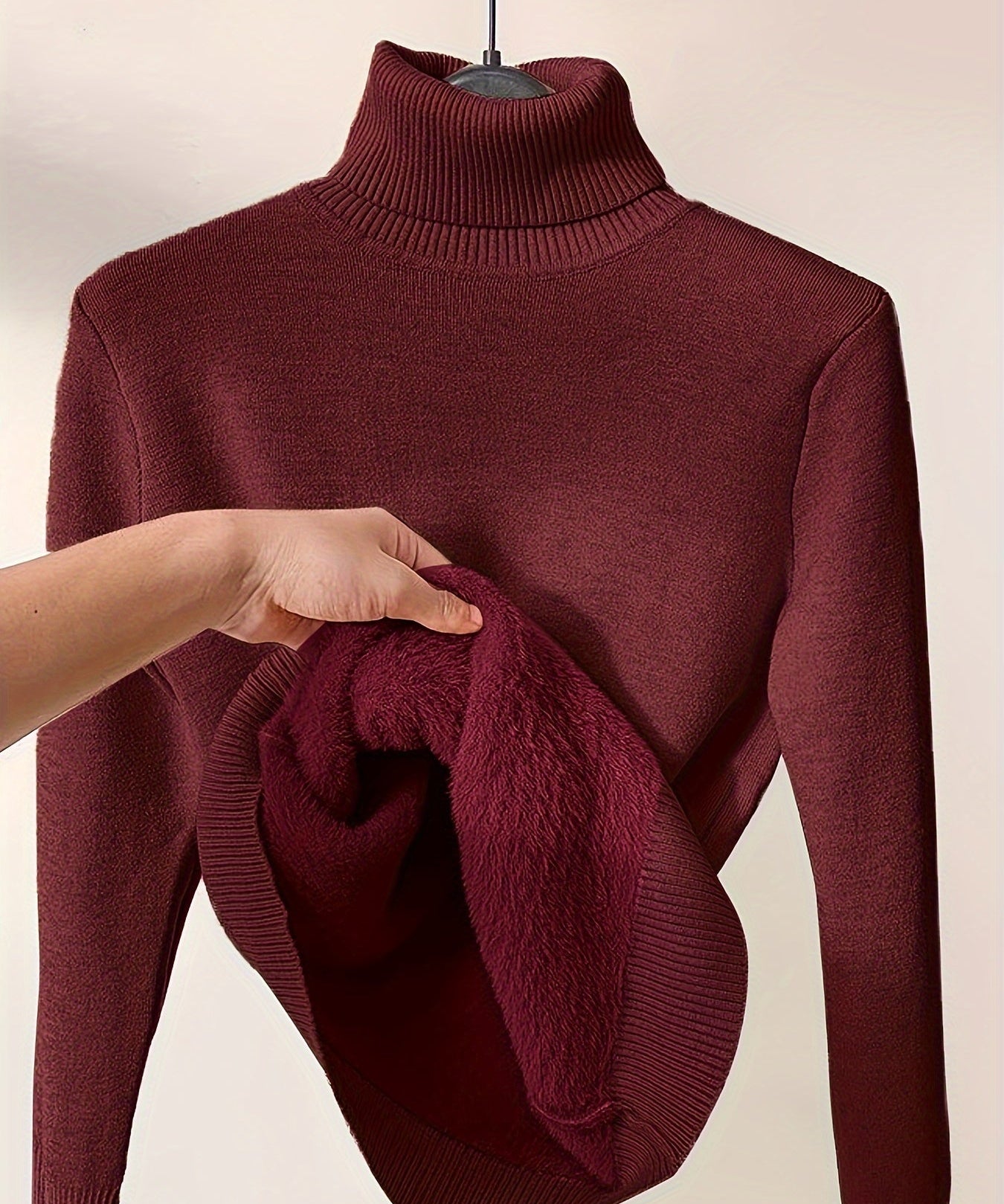 Zoe - Minkštas Megztinis su Aukštu Kaklu