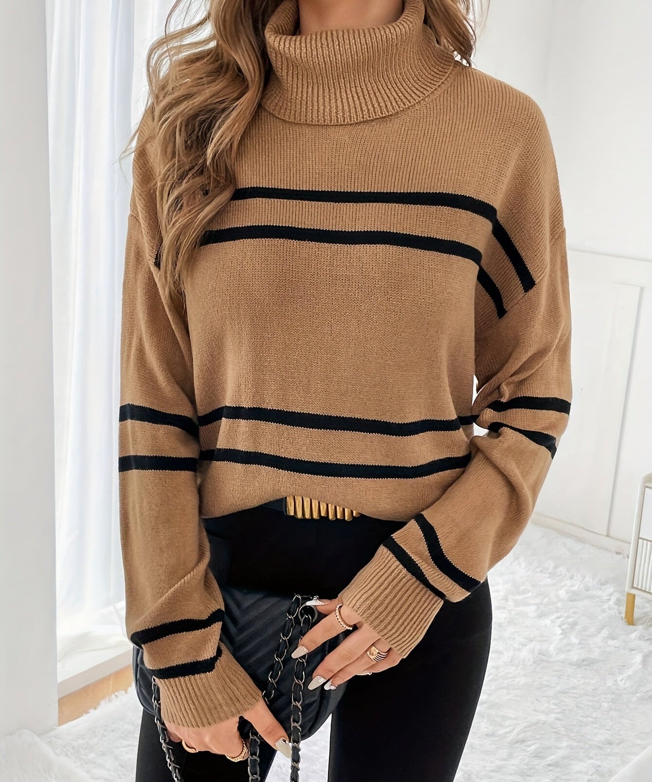 Thea – Aukštas Kaklas Megztinis Ruoželiais