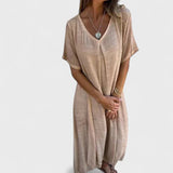 Naia - Suknelė su V formos iškirpte