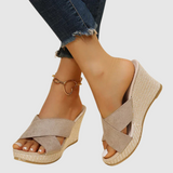 Nives - Elegantiški sandalai su platforma