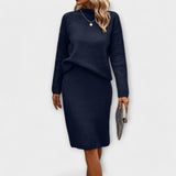 Dviem dalimis: megztinis ir sijonas