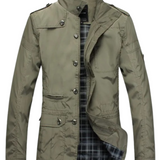 Stilingas vėjo nepralaidus paltas