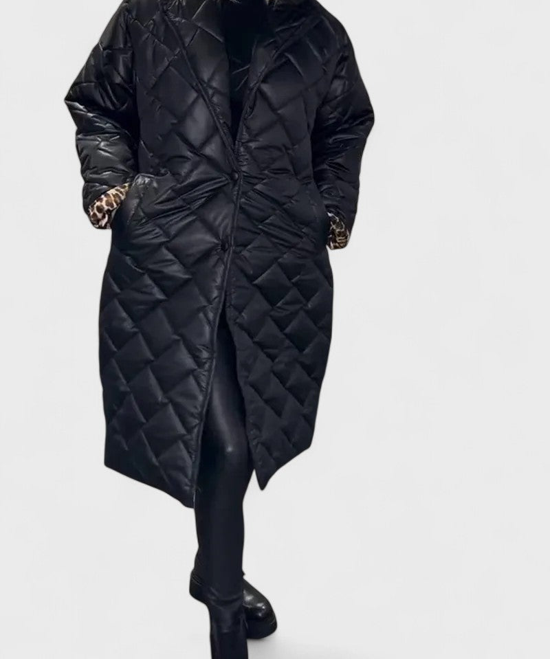 Antra – Dygsniuotas paltas su leopardo pamušalu