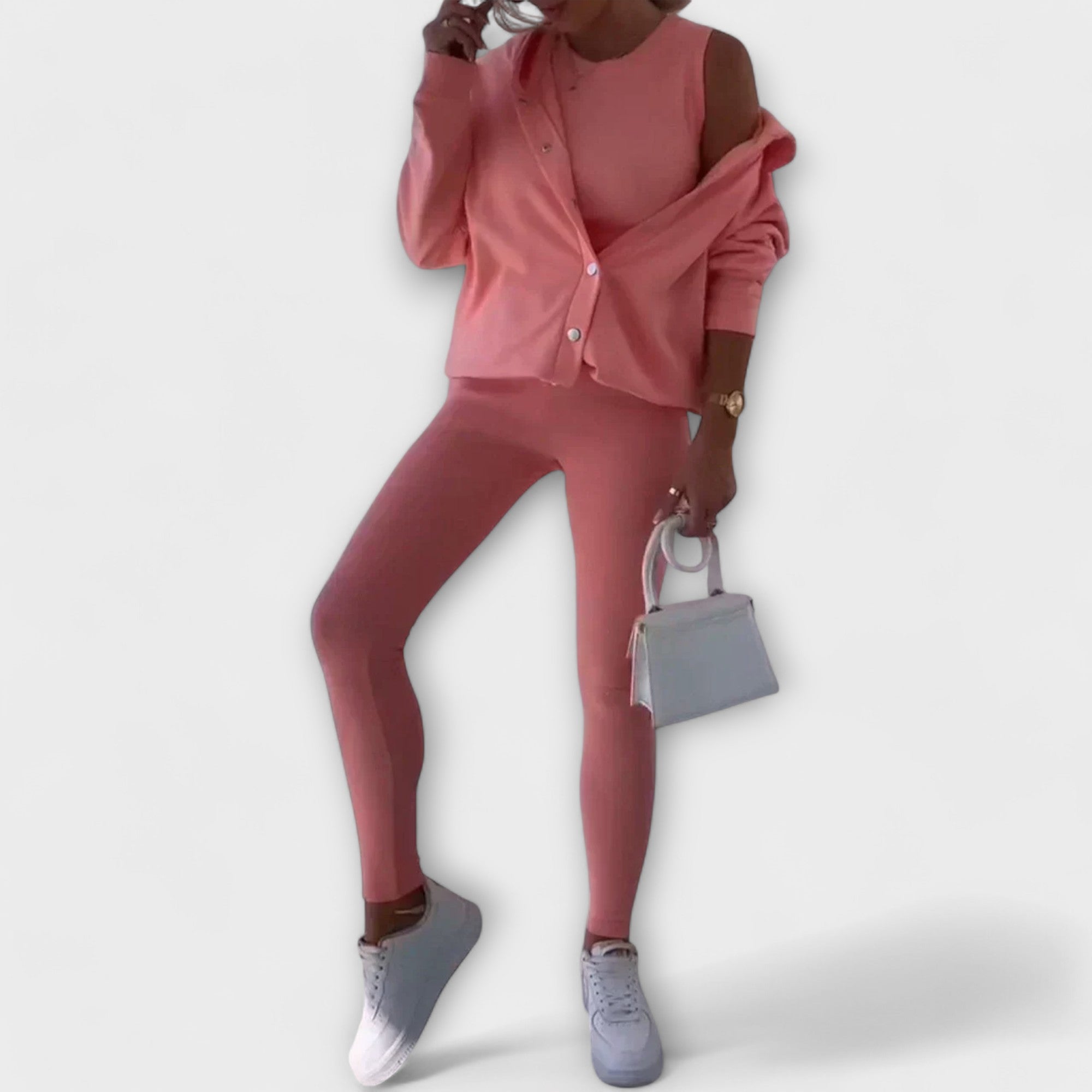 Trijų dalių rinkinys su kardiganu