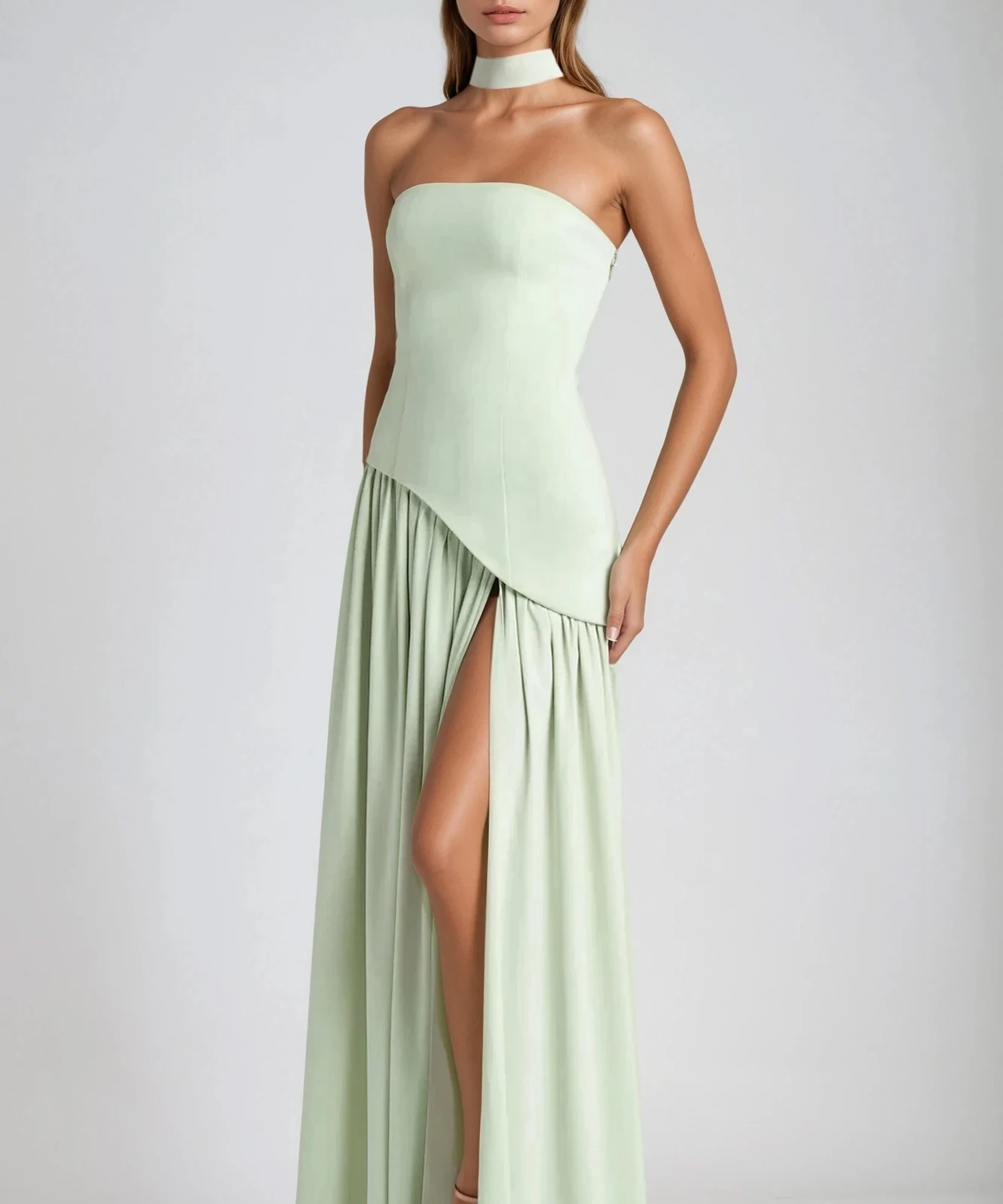 Adriana - Delikatus Suknelė